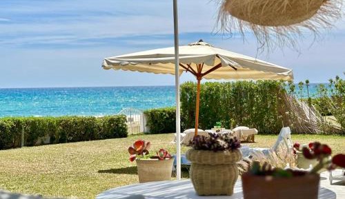 Villa - Beach Front