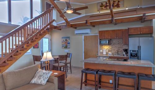 Deluxe Penthouse Suite, 1 King Bed with Kitchen, Garden View