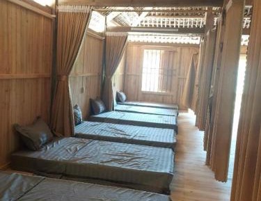 Bed in 10-Bed Mixed Dormitory Room