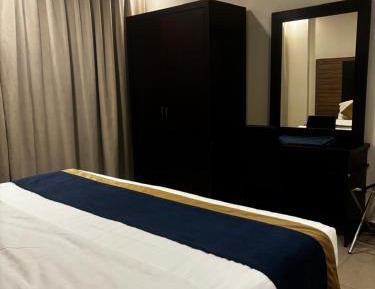 Deluxe King Studio