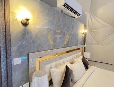 King Room with Mountain View