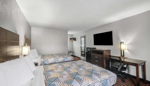 Quadruple Room - Disability Access - Non-Smoking