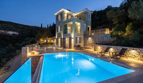 Deluxe Villa