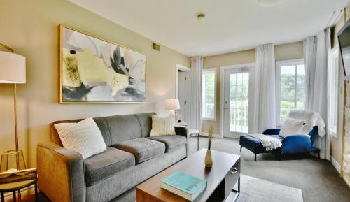 One-Bedroom Apartment with Garden View