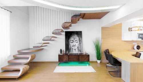 Three-Bedroom Deluxe Apartment