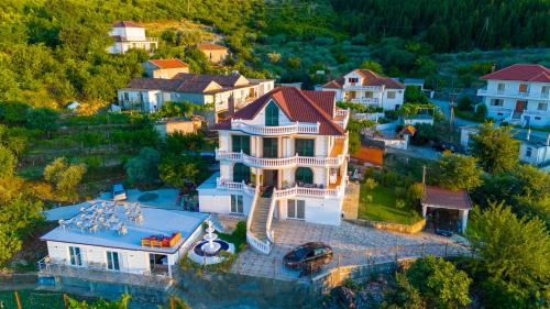 Triple Room with Garden View