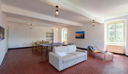 Superior Two Bedroom Apartment