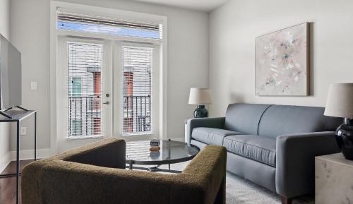 One-Bedroom Apartment (Self Check-in with Virtual Front Desk)
