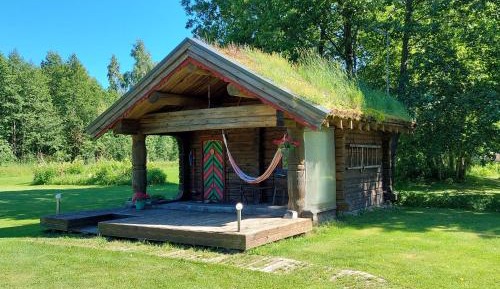 Bungalow with Patio