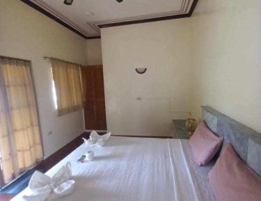Standard Twin Room with Sea View