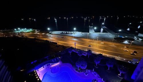 One-Bedroom Apartment with Sea View and Balcony