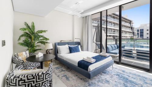 Studio Apartment with Balcony