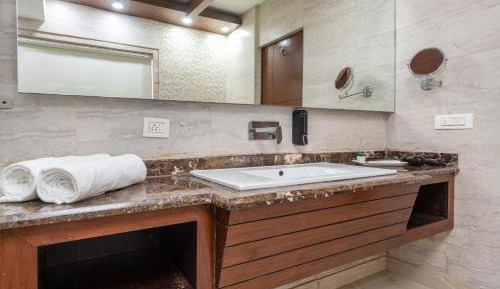 Junior Suite with Mountain View