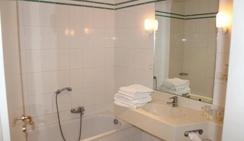 Quadruple Room with Bath
