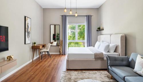 Studio Apartment