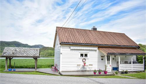 Two-Bedroom Holiday Home