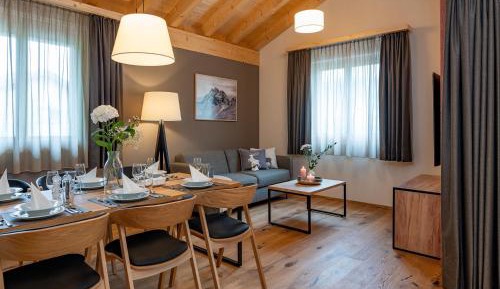 Two-Bedroom Deluxe Apartment