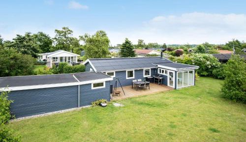 Four-Bedroom Holiday Home