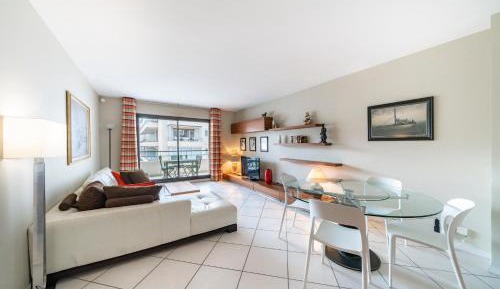 Apartment with Terrace
