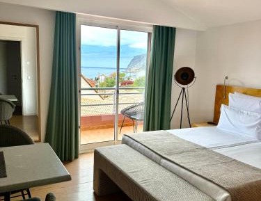 Deluxe Double or Twin Room with Sea View