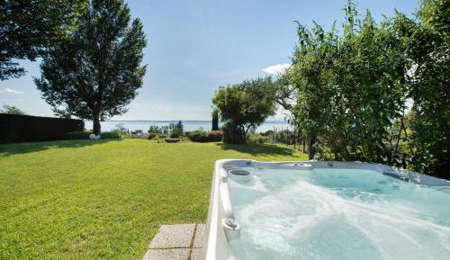 Villa with Garden View