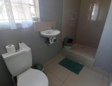 Basic Triple Room