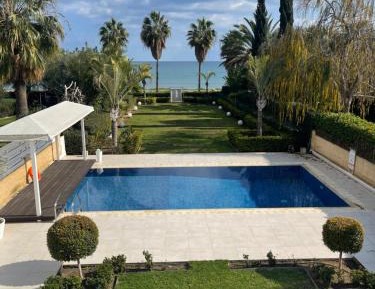 Deluxe Villa