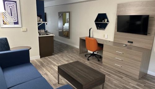 One-Bedroom Suite