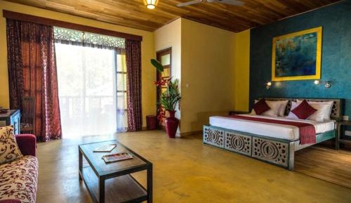 Suite with Mountain View and Balcony 