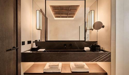 Nobu Suite