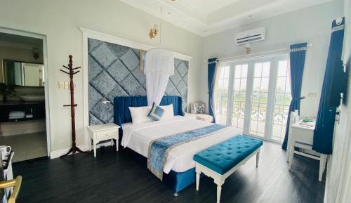 Family Room with Bath