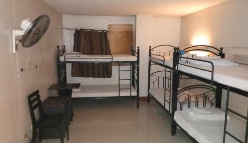 6-Bed Mixed Dormitory Room