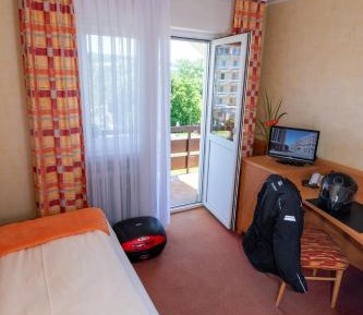 Economy Single Room