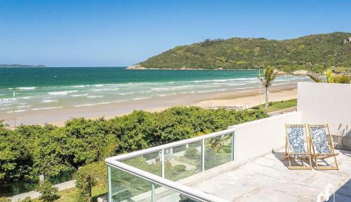 Villa - Beach Front