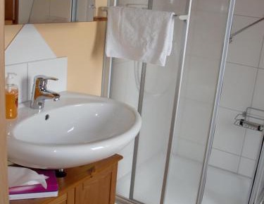 Standard Single Room with Shower