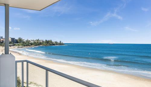 3 Bedroom Beach Front Apartment