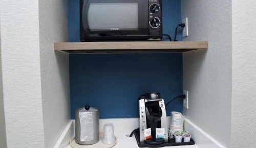 One-Bedroom King Suite