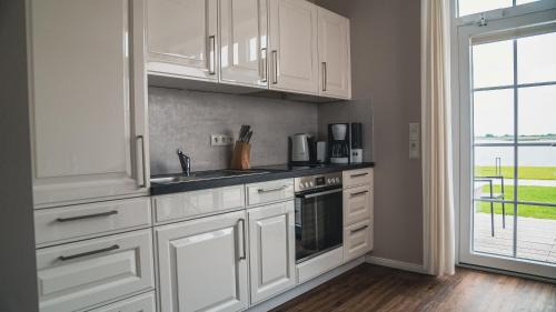 Studio Apartment with Sea View