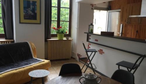 Superior One-Bedroom Apartment