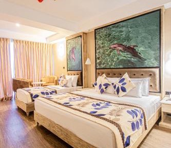 Deluxe Triple Room with Sea View
