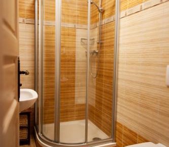 Deluxe Double Room with Shower
