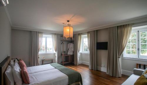 Single Bed in Dormitory Room
