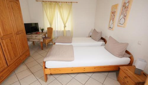 Twin Room with Shared Bathroom