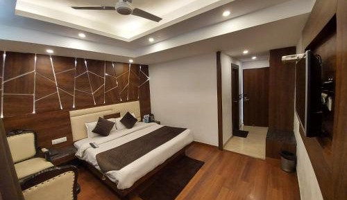 Superior Deluxe Double or Twin Room 