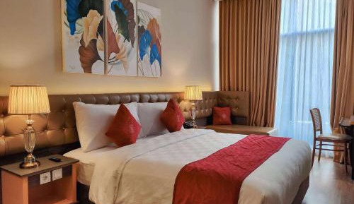 Deluxe King Room - Non-Smoking