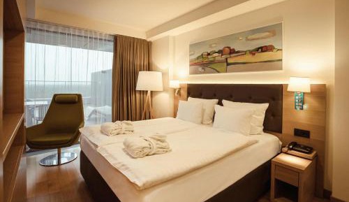 Suite with Terrace with SPA access