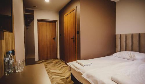 Single Room with Private Bathroom