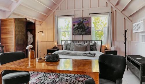 King Room with Balcony
