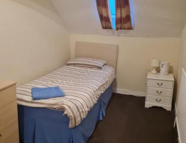 Economy Twin Room