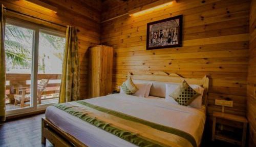 Double Room with Pool View